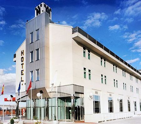 Hotel Ciudad De Фуенлабрада Екстериор снимка