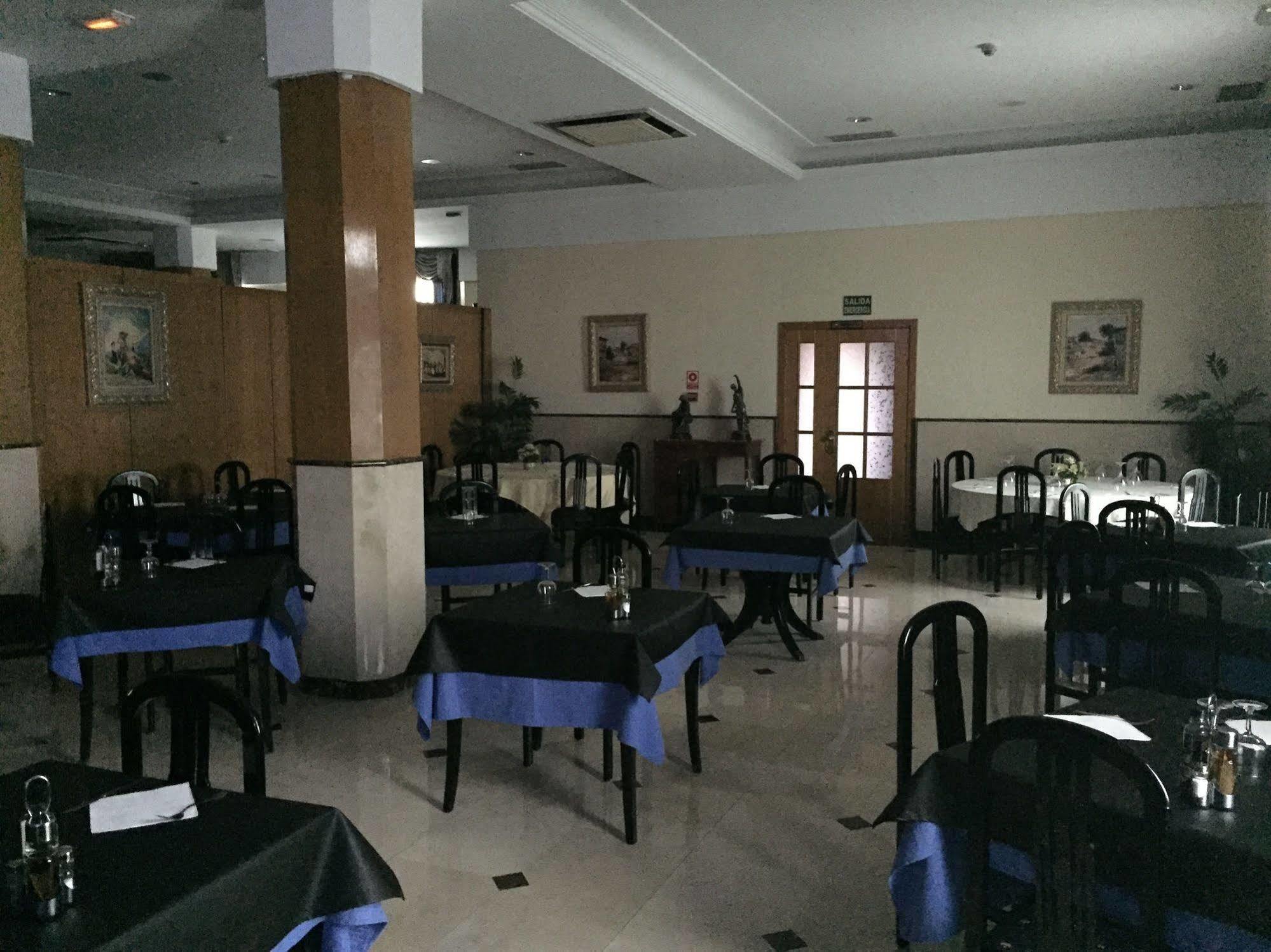 Hotel Ciudad De Фуенлабрада Екстериор снимка