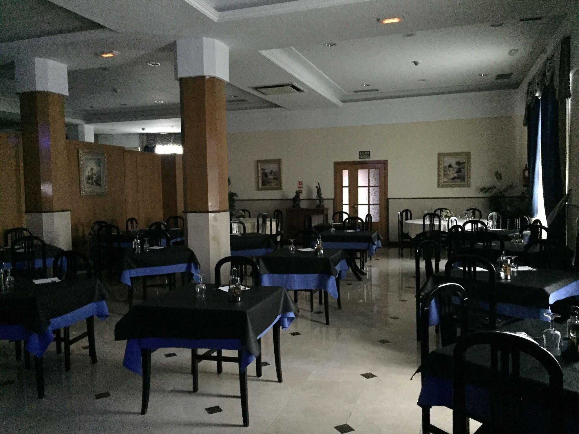 Hotel Ciudad De Фуенлабрада Екстериор снимка